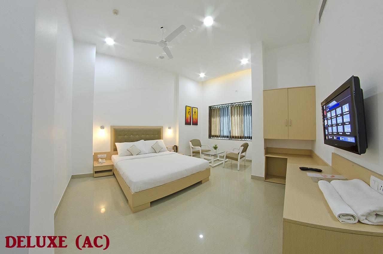 Jk Rooms 109 Hotel Mayur Nagpur Exteriör bild