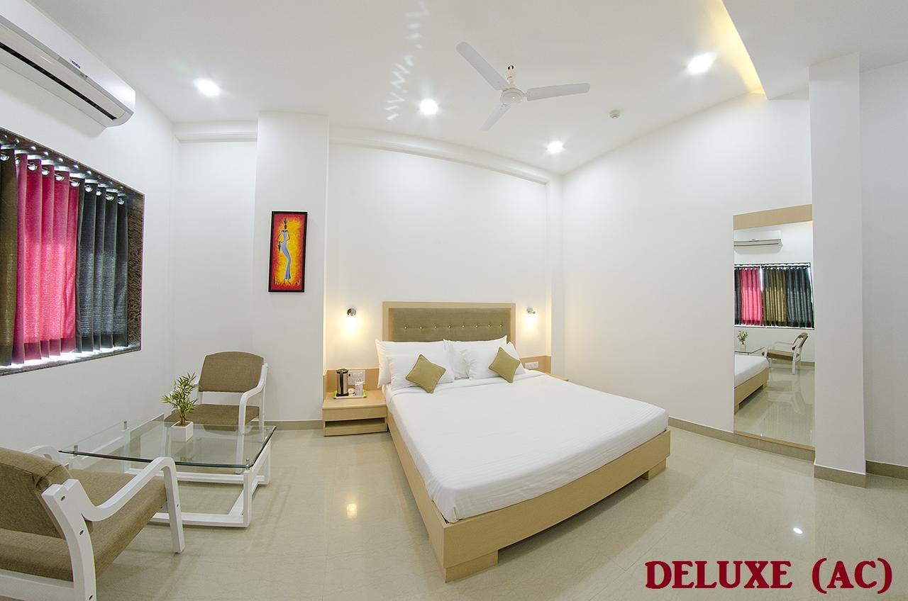 Jk Rooms 109 Hotel Mayur Nagpur Exteriör bild
